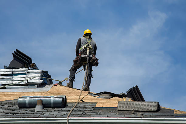 Professional Gutter Installation technician working in Woodridge, IL